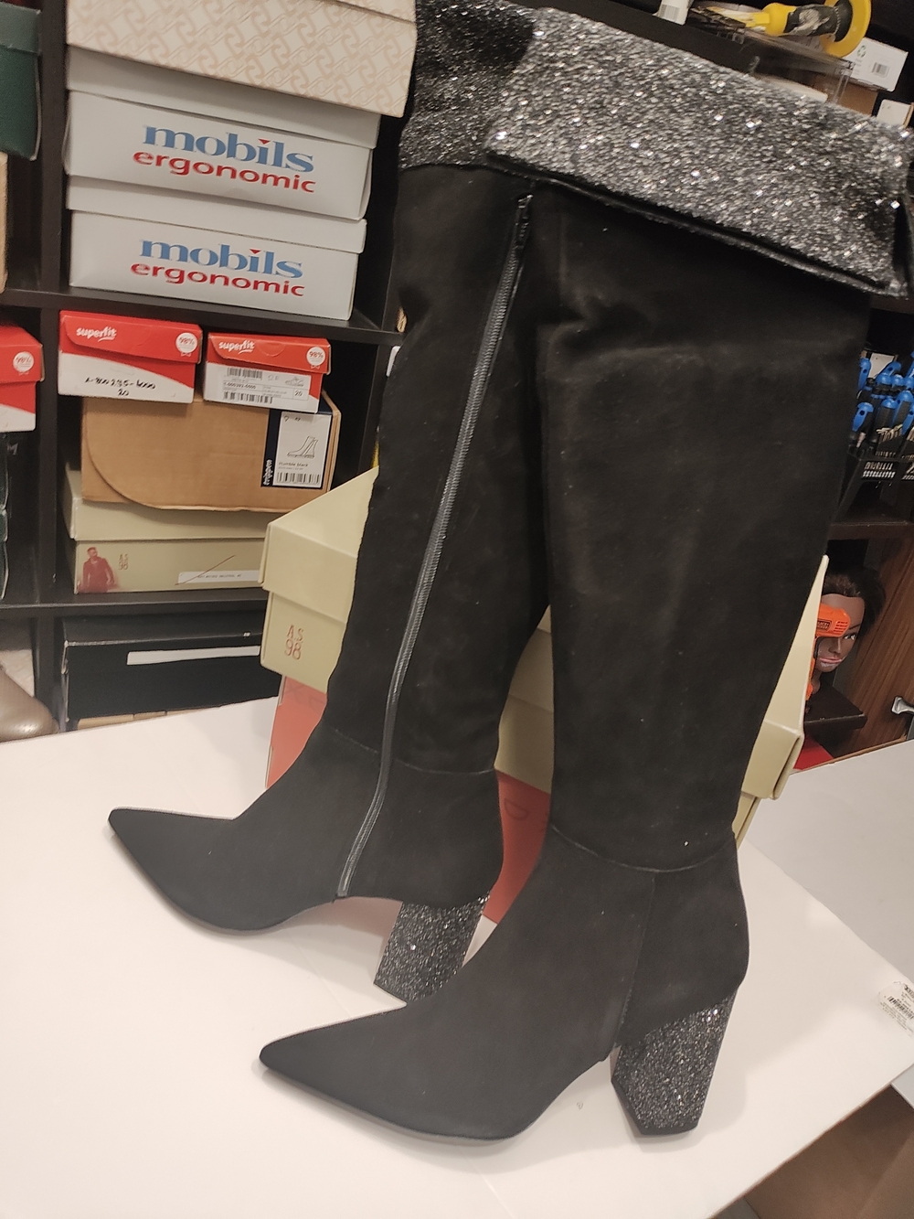 Laura Ferri Black Over-the-Knee Suede Boots with Glitter Block Heel Size 9B